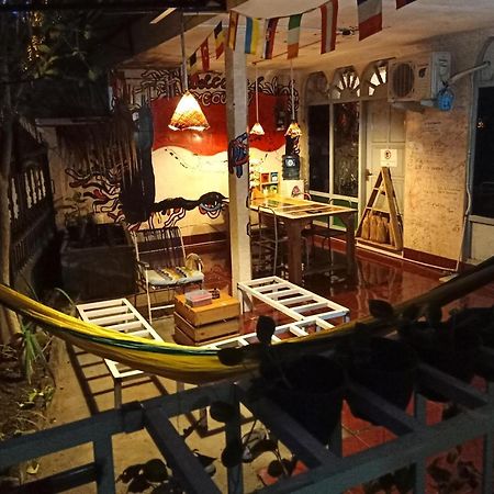 Deoplet Homestay & Gallery Yogyakarta Dış mekan fotoğraf