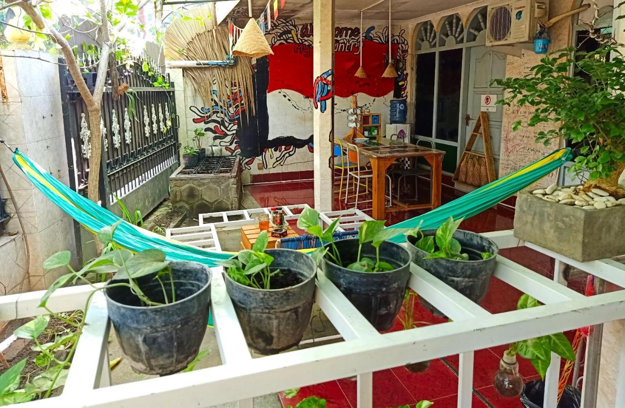 Deoplet Homestay & Gallery Yogyakarta Dış mekan fotoğraf