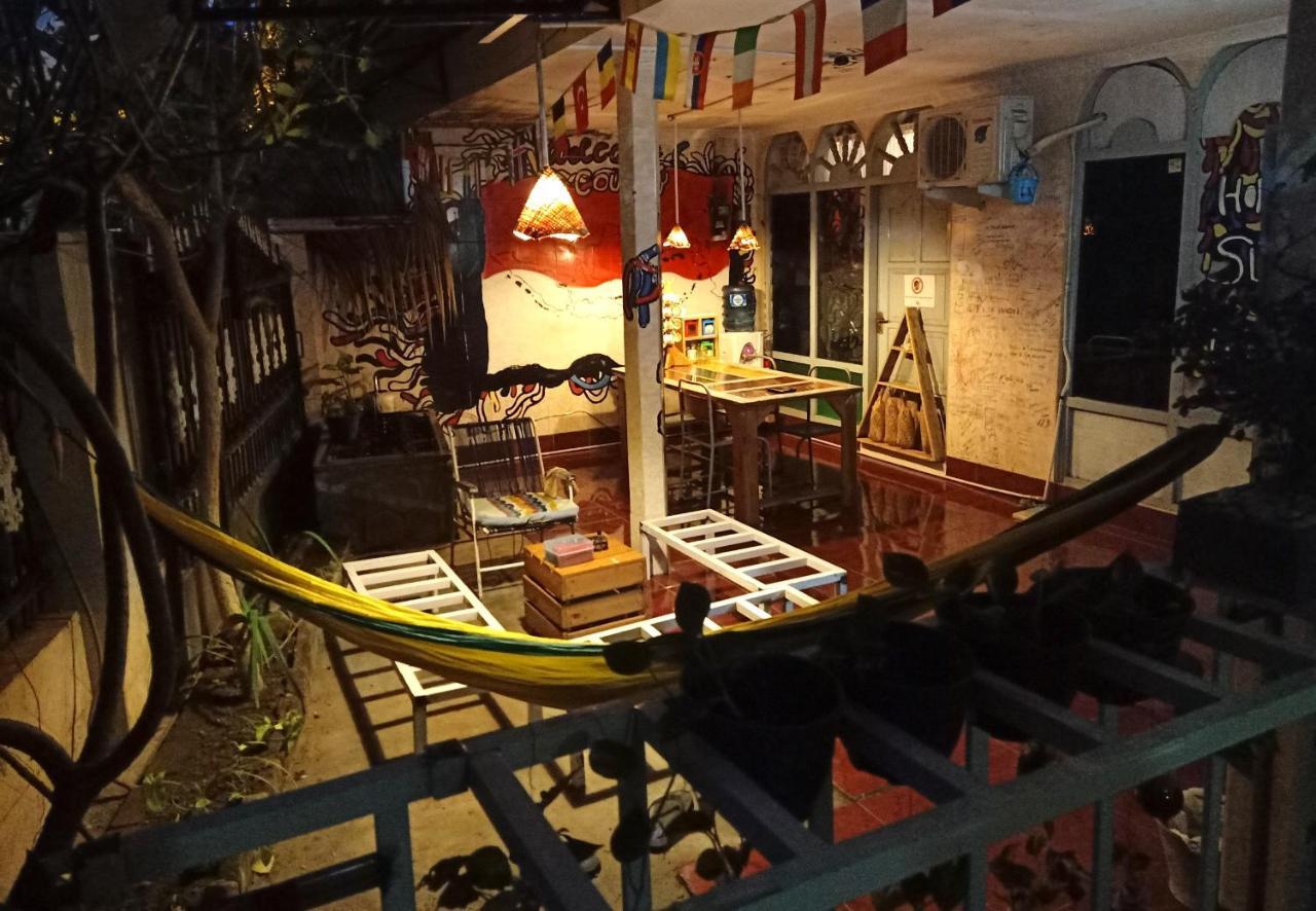 Deoplet Homestay & Gallery Yogyakarta Dış mekan fotoğraf