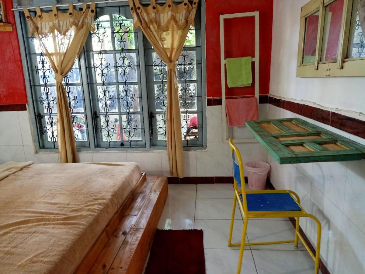 Deoplet Homestay & Gallery Yogyakarta Dış mekan fotoğraf
