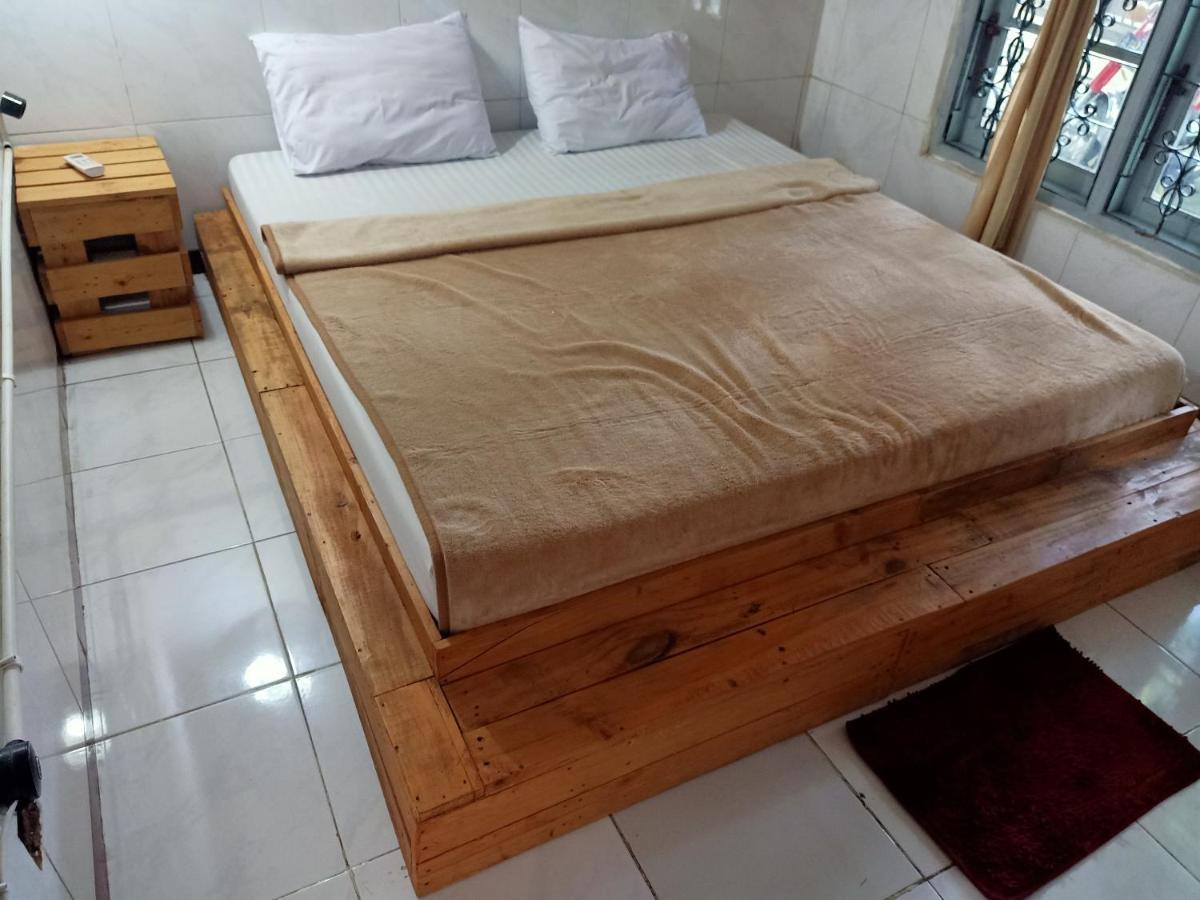 Deoplet Homestay & Gallery Yogyakarta Dış mekan fotoğraf