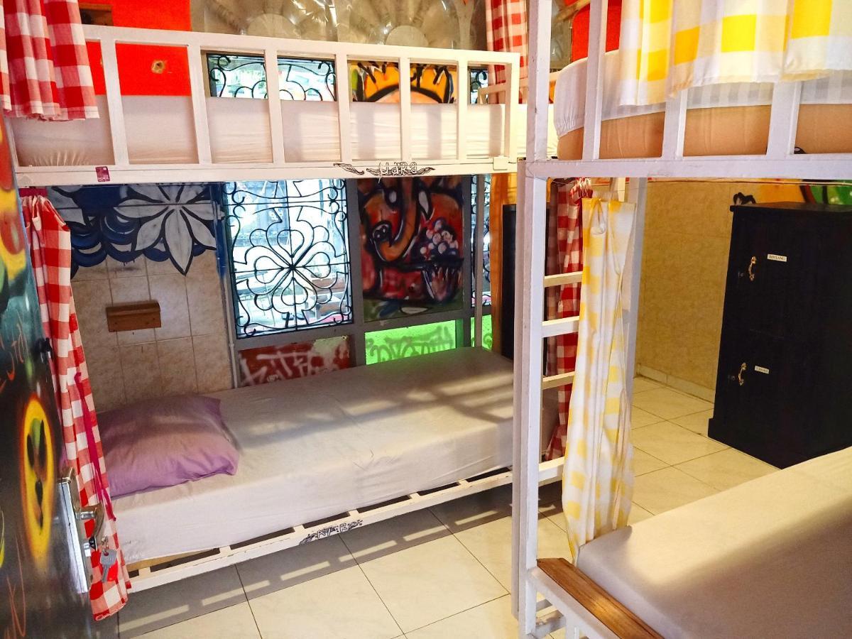 Deoplet Homestay & Gallery Yogyakarta Dış mekan fotoğraf