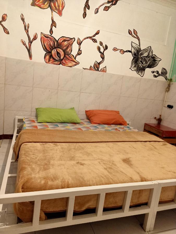 Deoplet Homestay & Gallery Yogyakarta Dış mekan fotoğraf