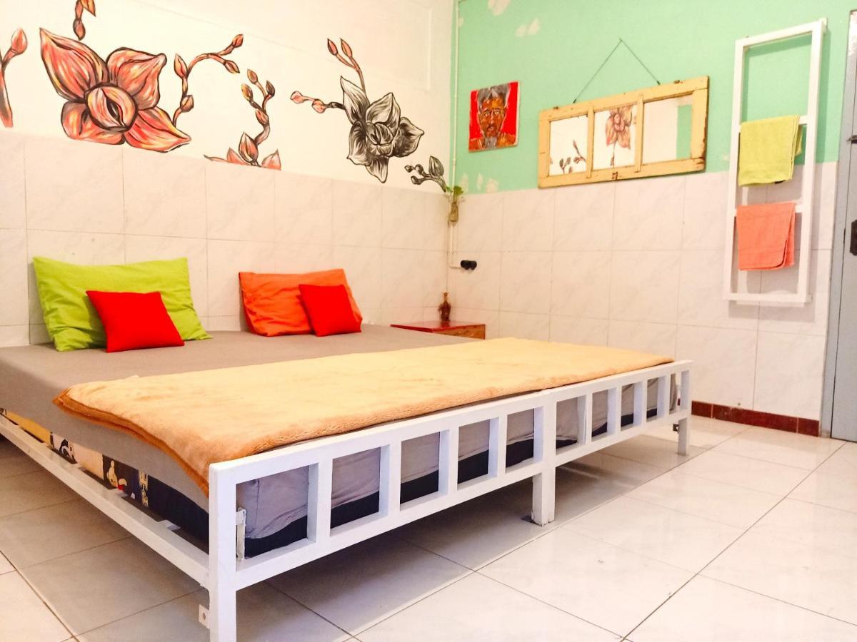 Deoplet Homestay & Gallery Yogyakarta Dış mekan fotoğraf